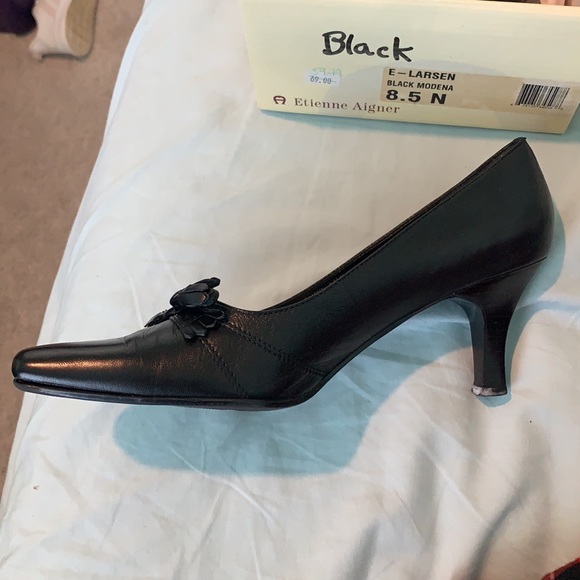 Etienne Aigner Narrow Black Heels - Picture 4 of 6